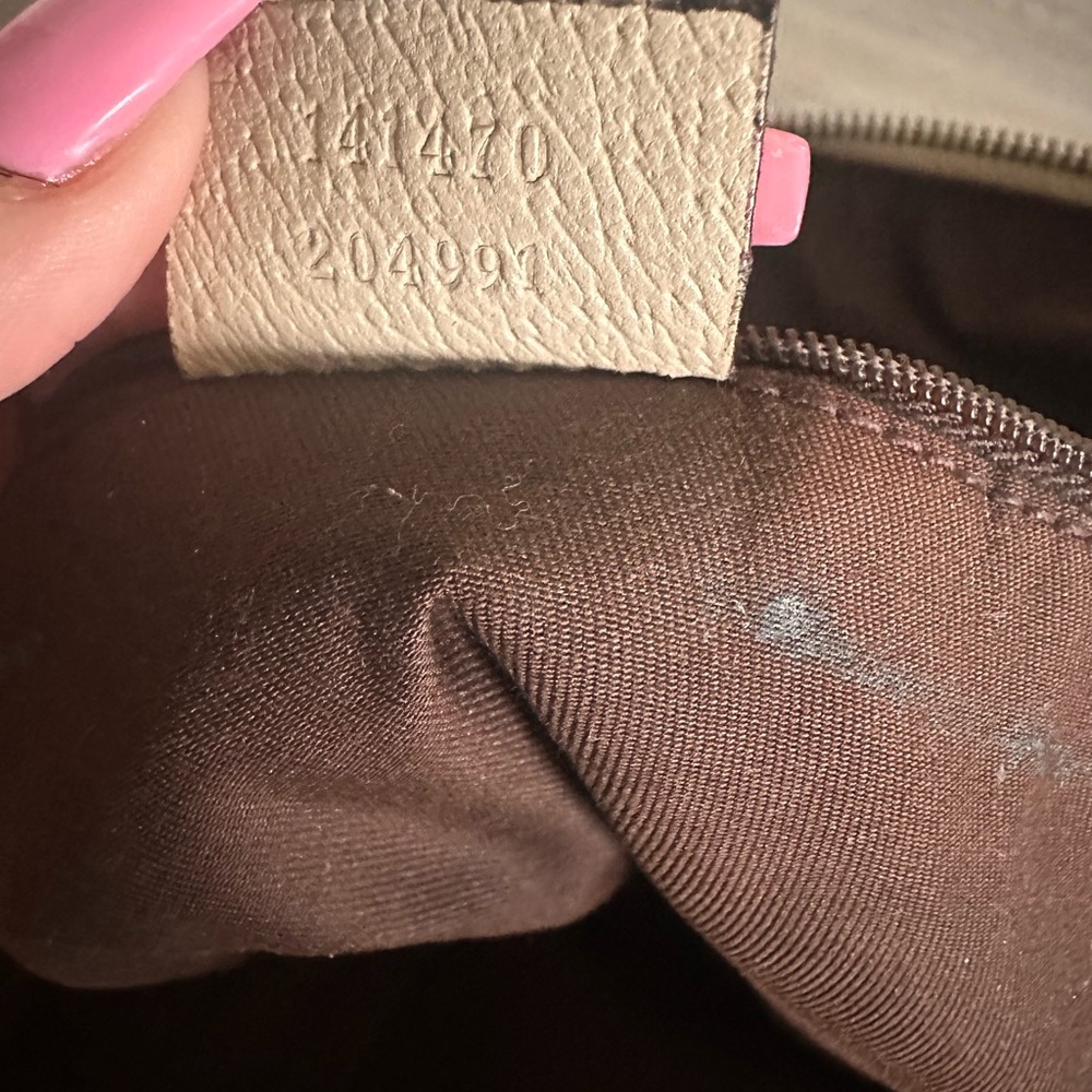 Authentic Gucci GG Canvas Tote Bag – Classic Monogram – Tan Leather Trim - Picture 3 of 15